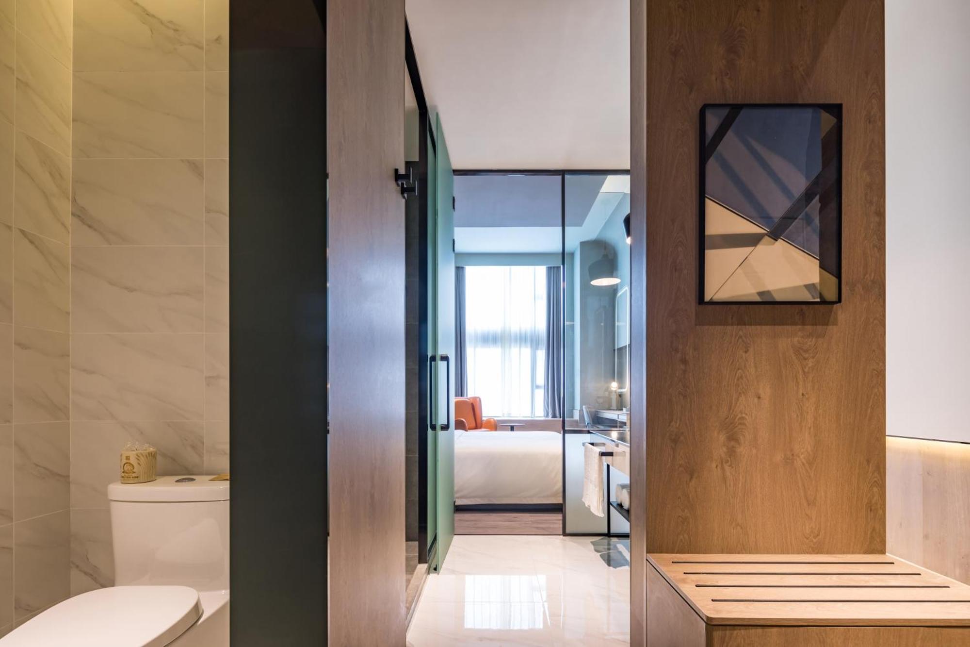 Atour S Hongqiao Center Aegean Hotel 5*