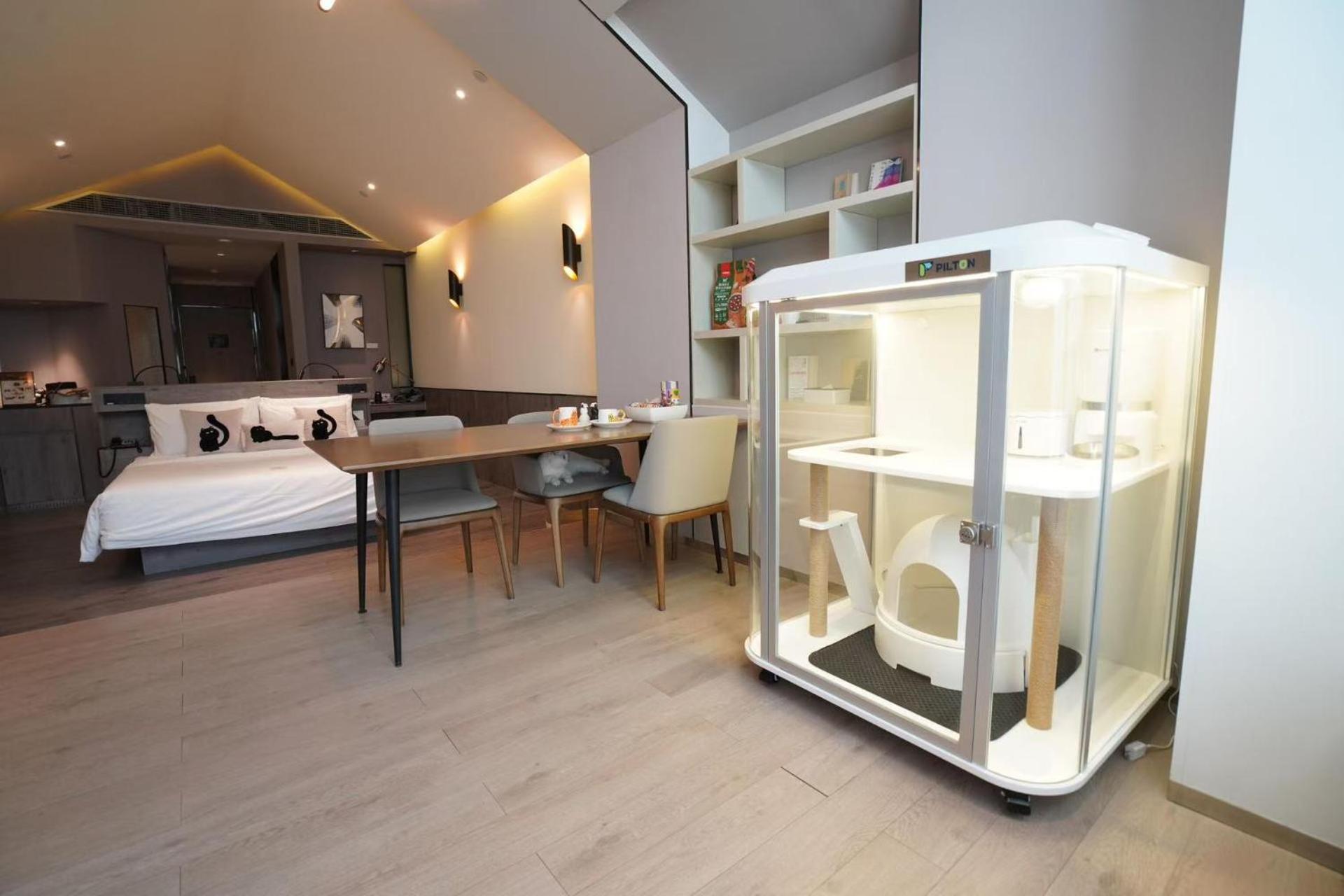Atour S Hongqiao Center Aegean 5*