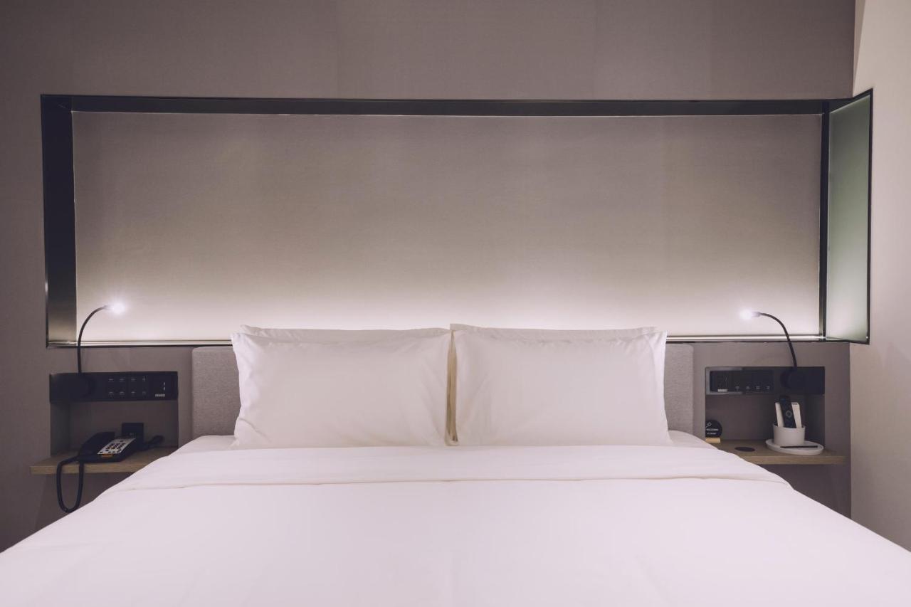 Hotel Atour S Hongqiao Center Aegean 5*