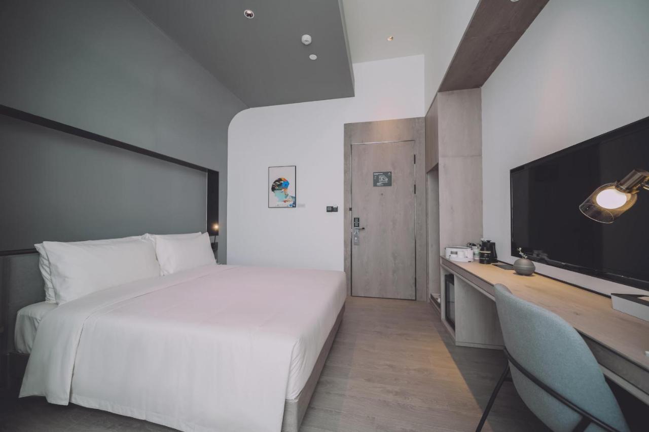 Atour S Hongqiao Center Aegean Hotel 5*