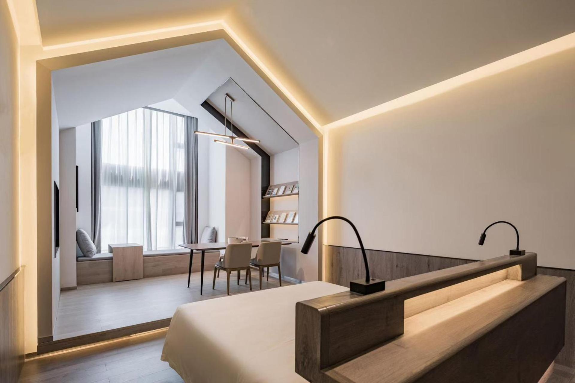 Atour S Hongqiao Center Aegean 5* Shanghai